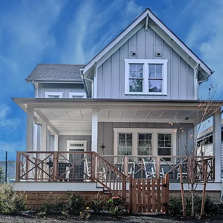 Krusty Krab By Seabrook Hospitality Villa